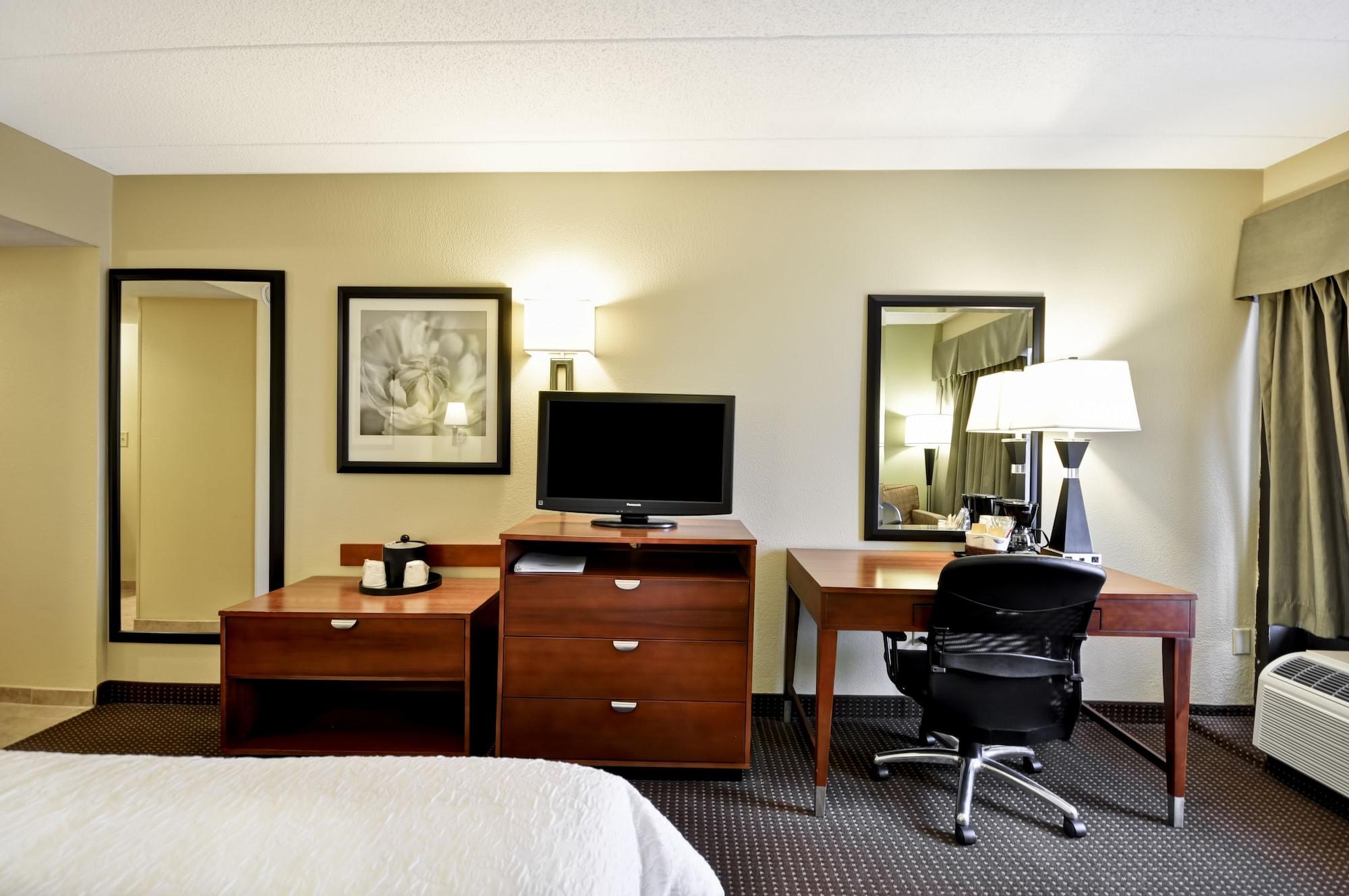 Hampton Inn Chicago-Gurnee Exterior photo
