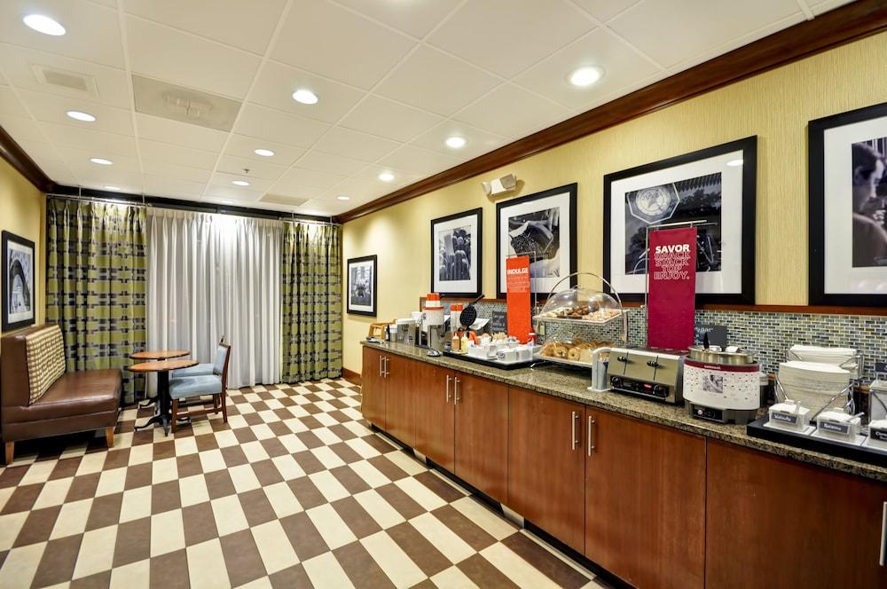 Hampton Inn Chicago-Gurnee Exterior photo