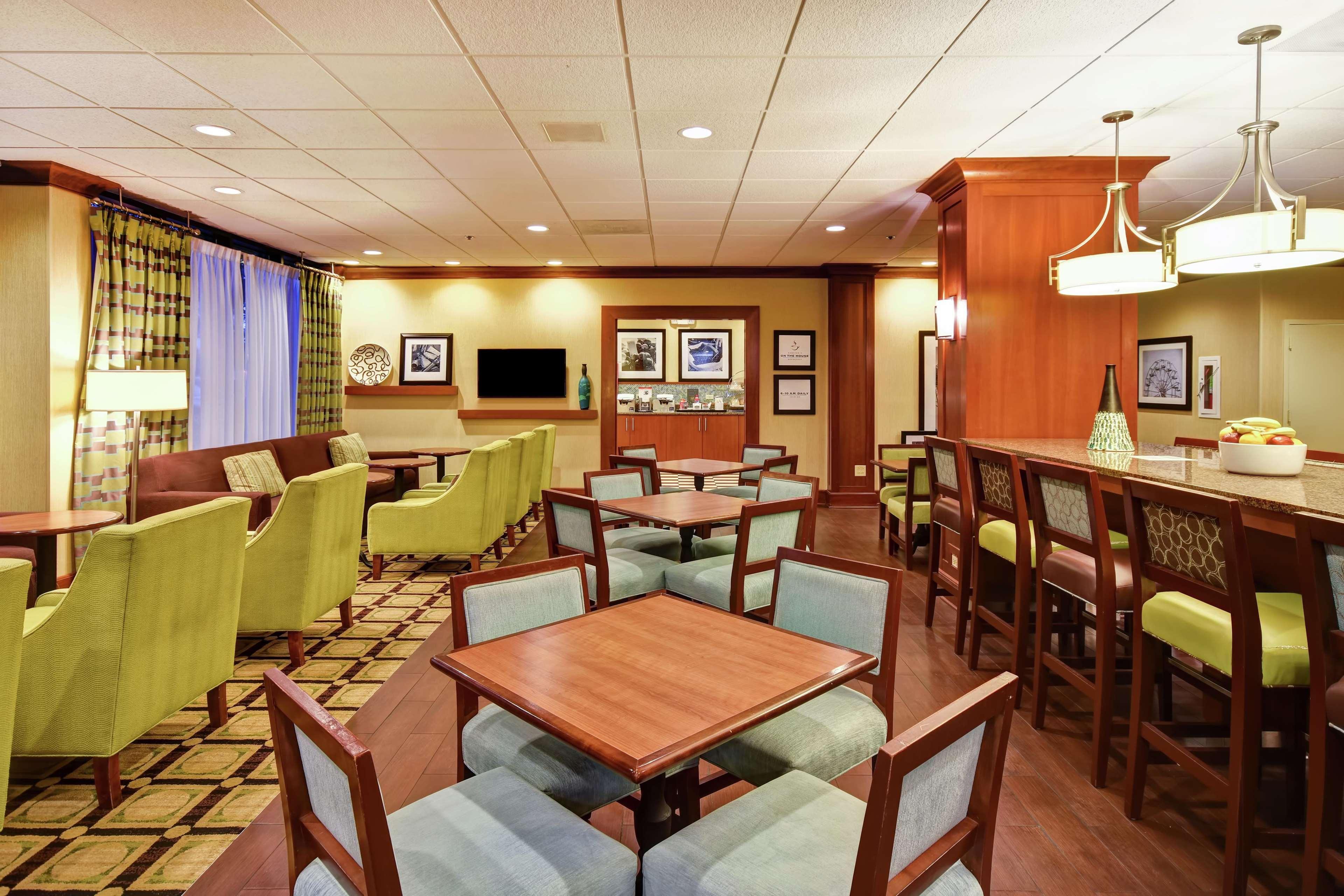 Hampton Inn Chicago-Gurnee Exterior photo