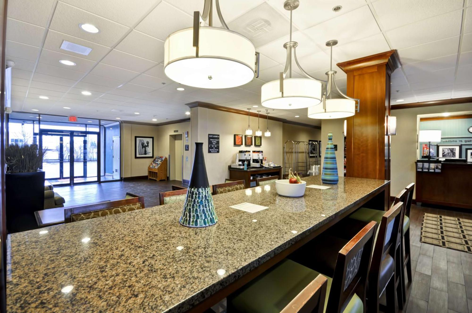 Hampton Inn Chicago-Gurnee Exterior photo